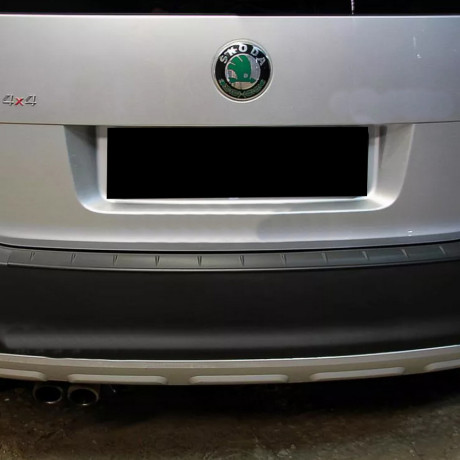 Защитная накладка заднего бампера (текстурный пластик) для Skoda Yeti (2009-2012) купить недорого с доставкой в Новосибирск