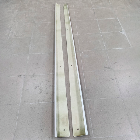 Накладки на пороги "ABT style" для Audi A8 (2012-н.в.) купить недорого с доставкой в Новосибирск