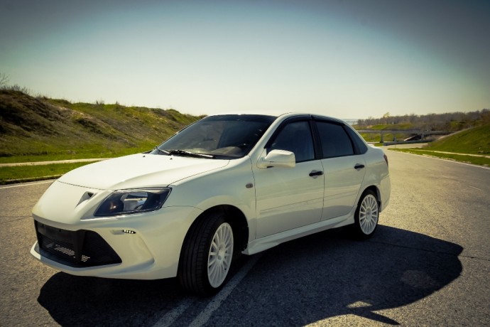 Накладки на пороги "LSD-Флагман" B@3 2190 L@DA Gr@nt@ купить недорого с доставкой в Новосибирск