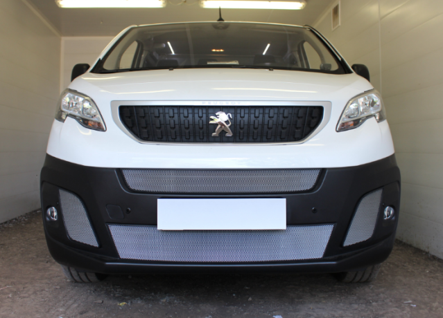 Защита радиатора "Standart" Peugeot Expert (2018-н.в.) боковая, хром купить недорого с доставкой в Новосибирск