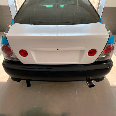 Пластиковая крышка багажника для Lexus IS, Toyota Altezza купить недорого с доставкой в Новосибирск