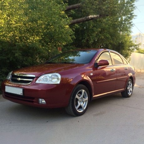 Накладки на пороги для Chevrolet Lacetti купить недорого с доставкой в Новосибирск