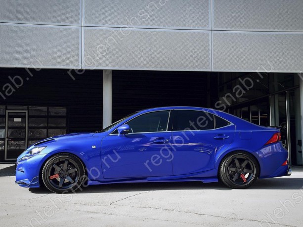 Накладки на пороги для Lexus IS III (2013-н.в.) купить недорого с доставкой в Новосибирск
