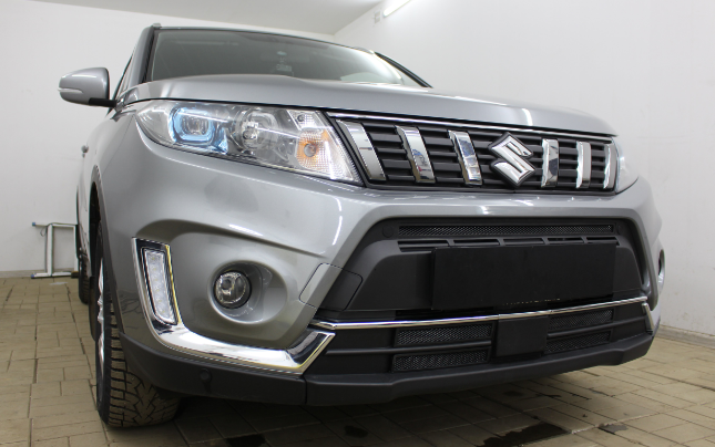 Защита радиатора "Standart" Suzuki Vitara (2018-н.в.) верх, чёрная купить недорого с доставкой в Новосибирск