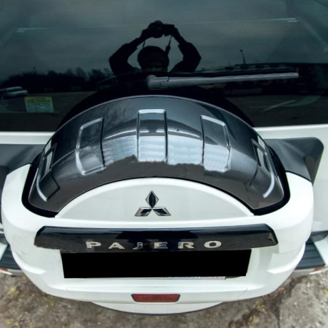 Бокс запасного колеса окрашенный и прошитый для Mitsubishi Pajero (IV gen)(2006-2015) купить недорого с доставкой в Новосибирск