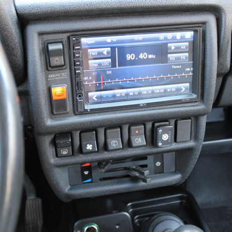 Консоль панели приборов под магнитолу 2DIN для B@3 2121-2131 "L@DA 4х4" купить недорого с доставкой в Новосибирск