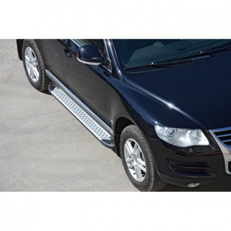 Защита порогов «Бумер» алюминиевые с резинкой для Volkswagen Touareg (2007-2010) купить недорого с доставкой в Новосибирск