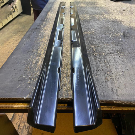 Сплиттер порогов под заводские пороги для L@DA 21704 купить недорого с доставкой в Новосибирск